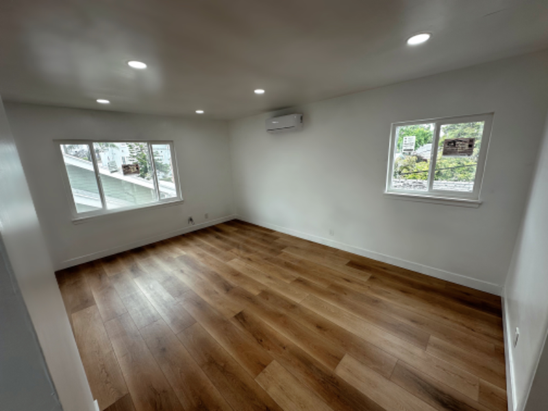 776 Junipero Ave - Photo 3 of 11