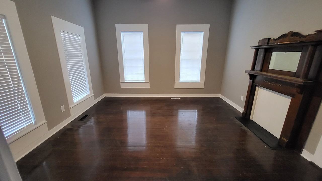 211 West Dr - Photo 3 of 12