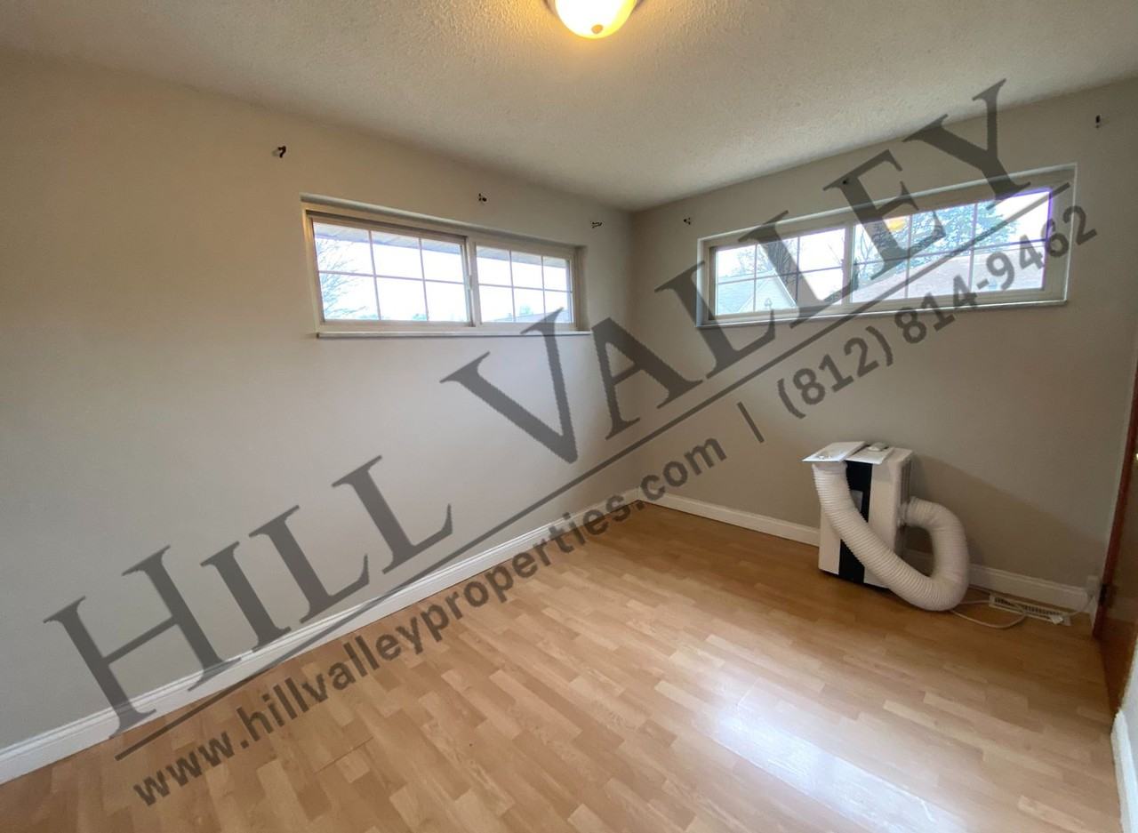 2370 Idaho St - Photo 6 of 13