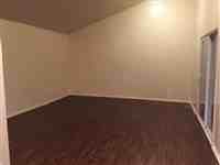 1107 Eastoak Dr - Photo 2 of 25