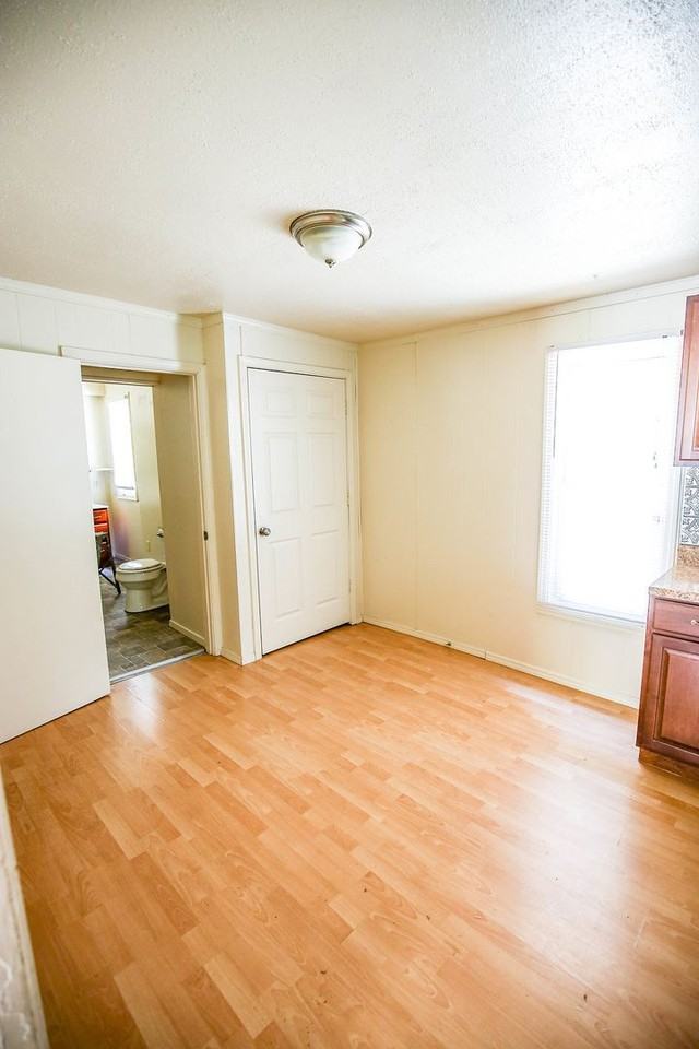 306 S Hampton Ave - Photo 3 of 11