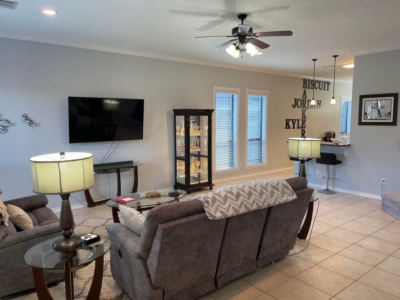 1105 Bracey Ct - Photo 2 of 26