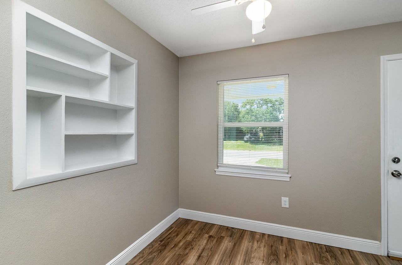 2567 Pepper Ave - Photo 3 of 13