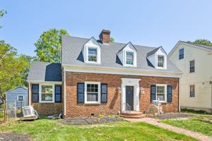 featured image of 2917 Chesapeake Ave