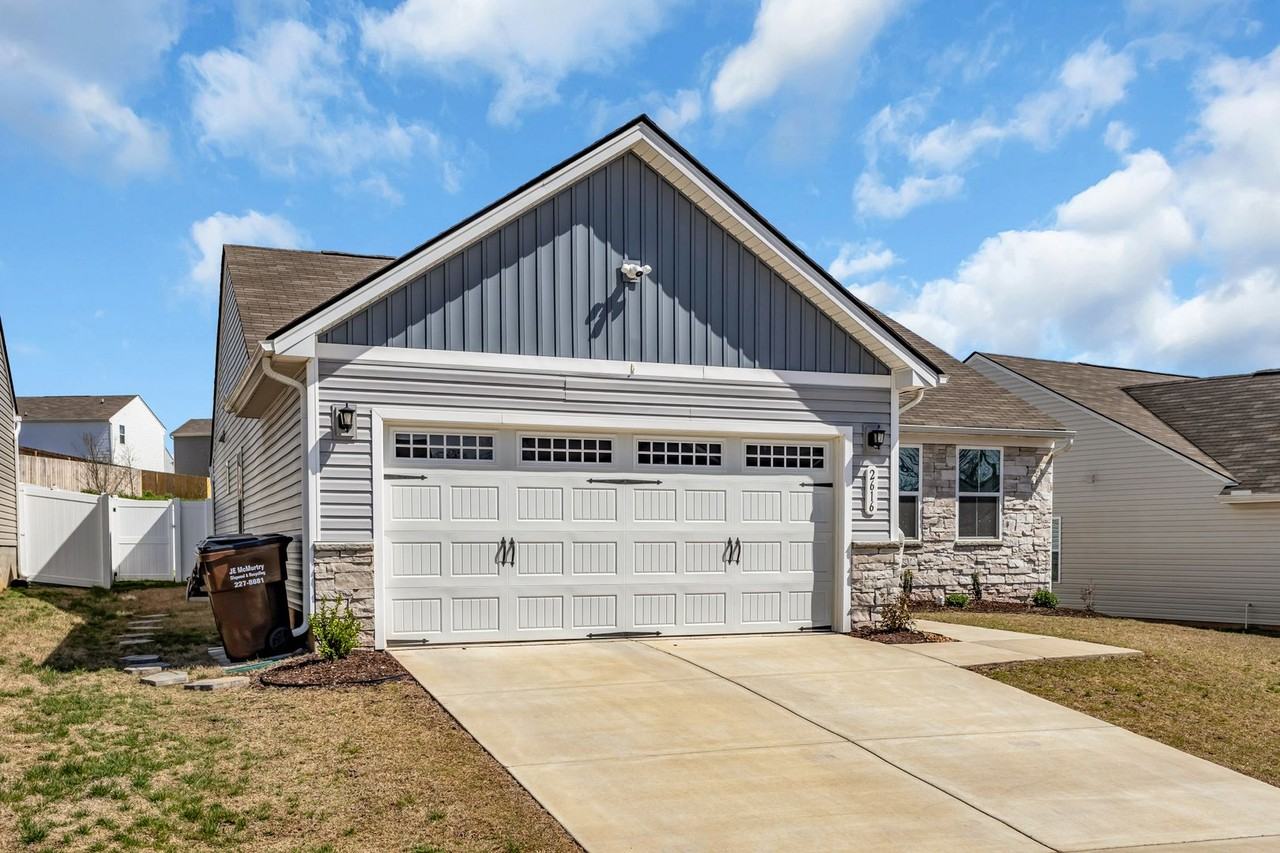 2616 Thornton Grove Blvd - Photo 2 of 31