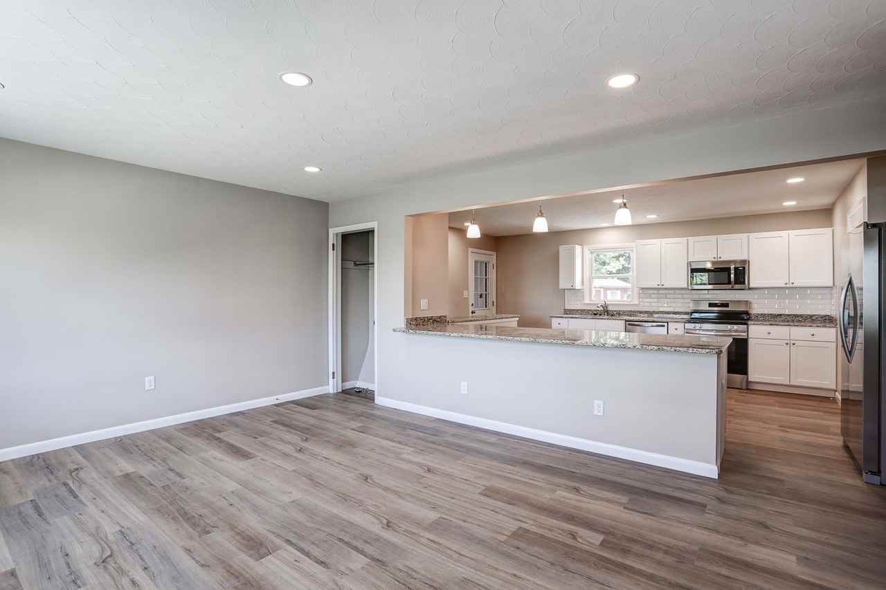 224 Hershey Rd - Photo 3 of 15