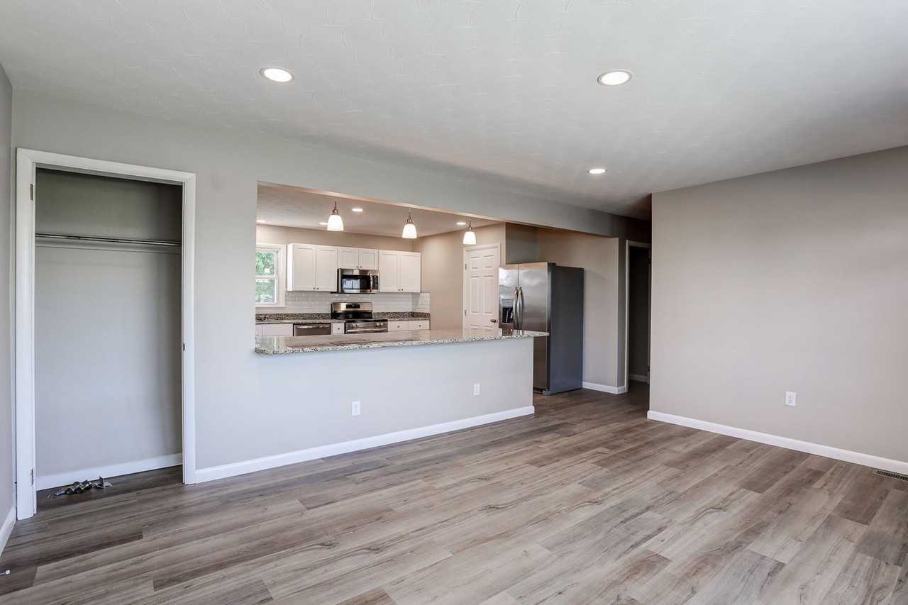 224 Hershey Rd - Photo 4 of 15