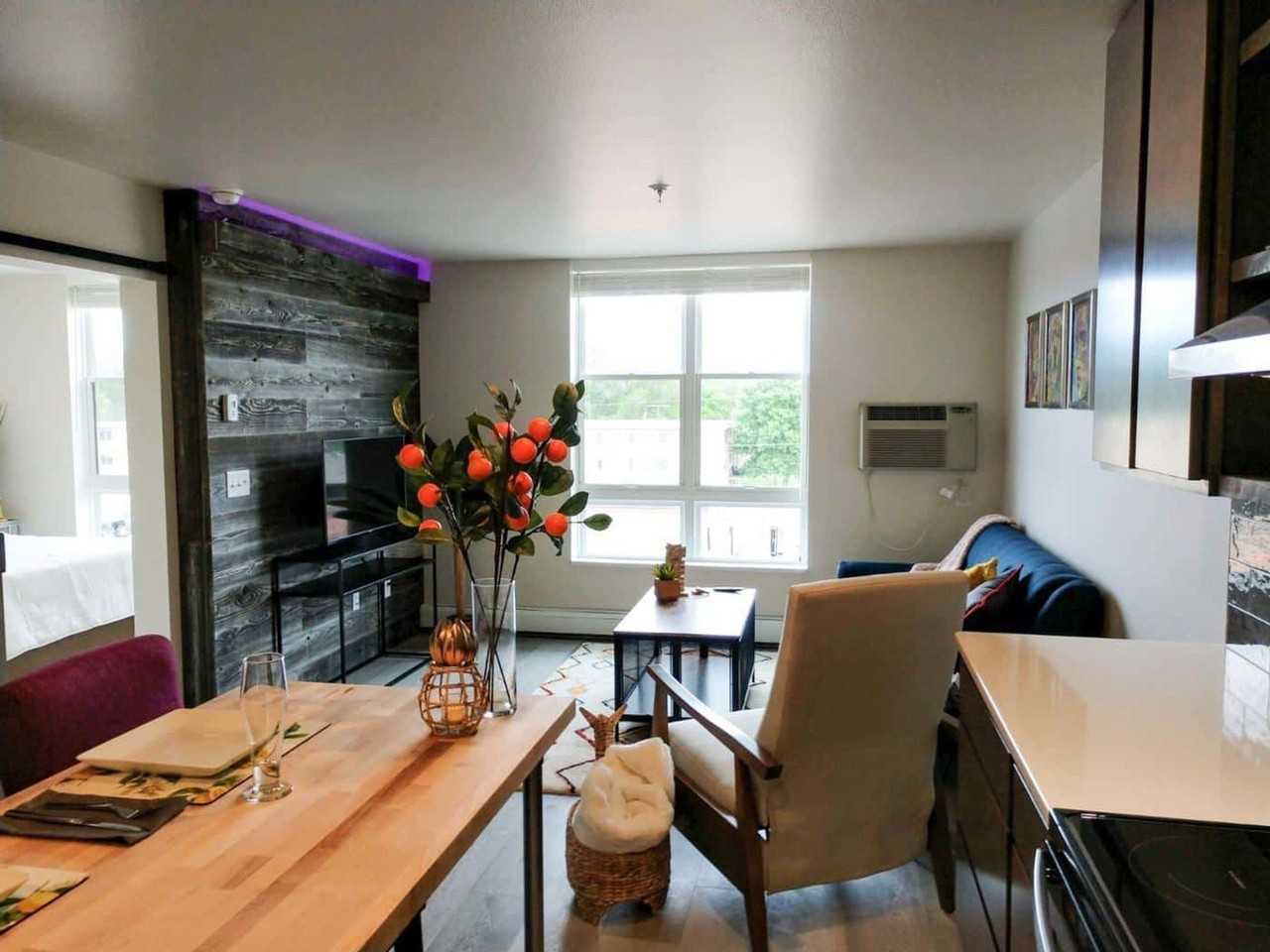 Live at Pioneer Place - Photo 6 of 16