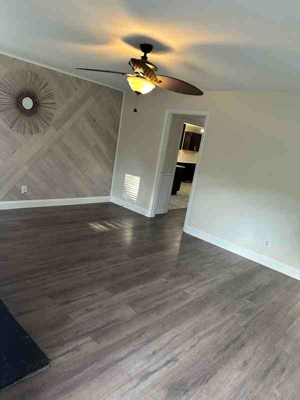 836 Old Modena St - Photo 5 of 20