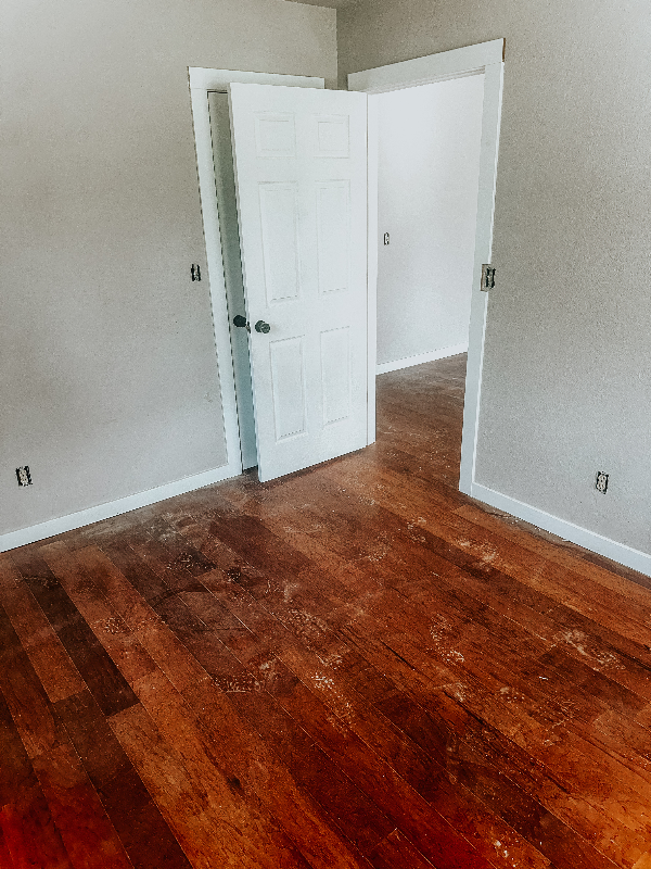 701 S Broadway Ave - Photo 6 of 6