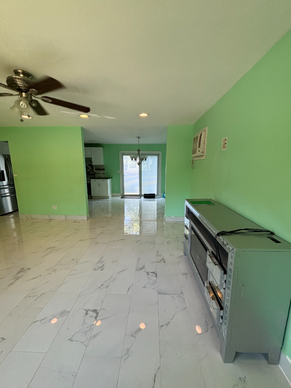 982 Commack Rd #1stFL - Photo 3 of 10