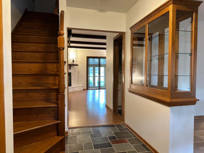 170 N Brookfield Rd - Photo 2 of 19