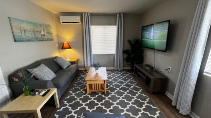 1190 Grove St #B - Photo 2 of 8