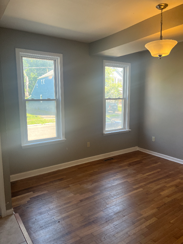 1059 Barrett St #1 - Photo 2 of 17