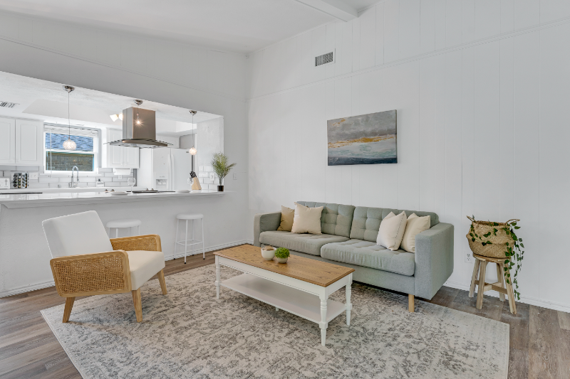 1614 Woodcrest Ln - Photo 5 of 20