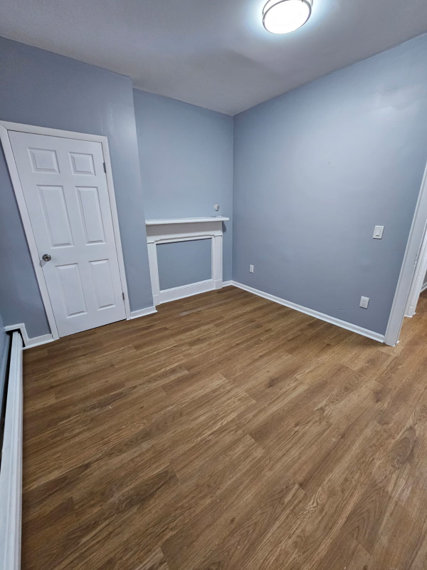 257 N 4th St #1 - Photo 3 of 9