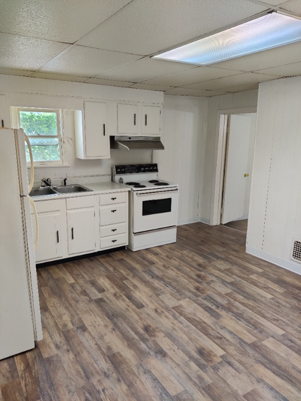 410 Depot St. #2 - Photo 3 of 9