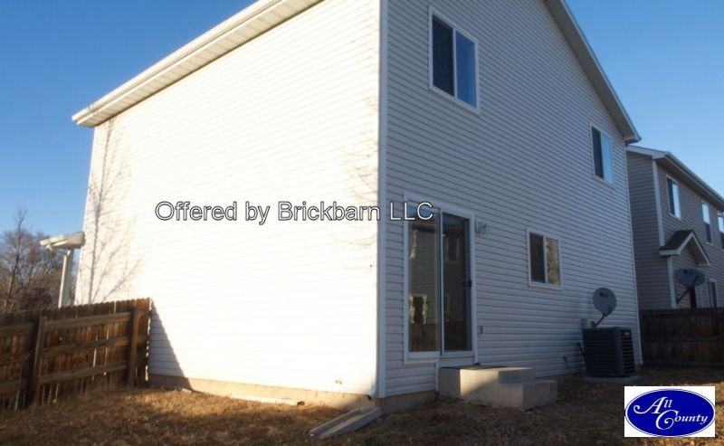 521 Plowman Way - Photo 2 of 12