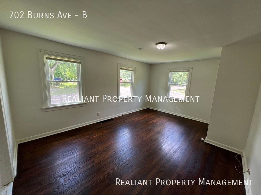 702 Burns Ave #B - Photo 2 of 9