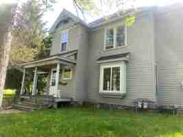 featured image of 206 N State St Uppr #UPPER