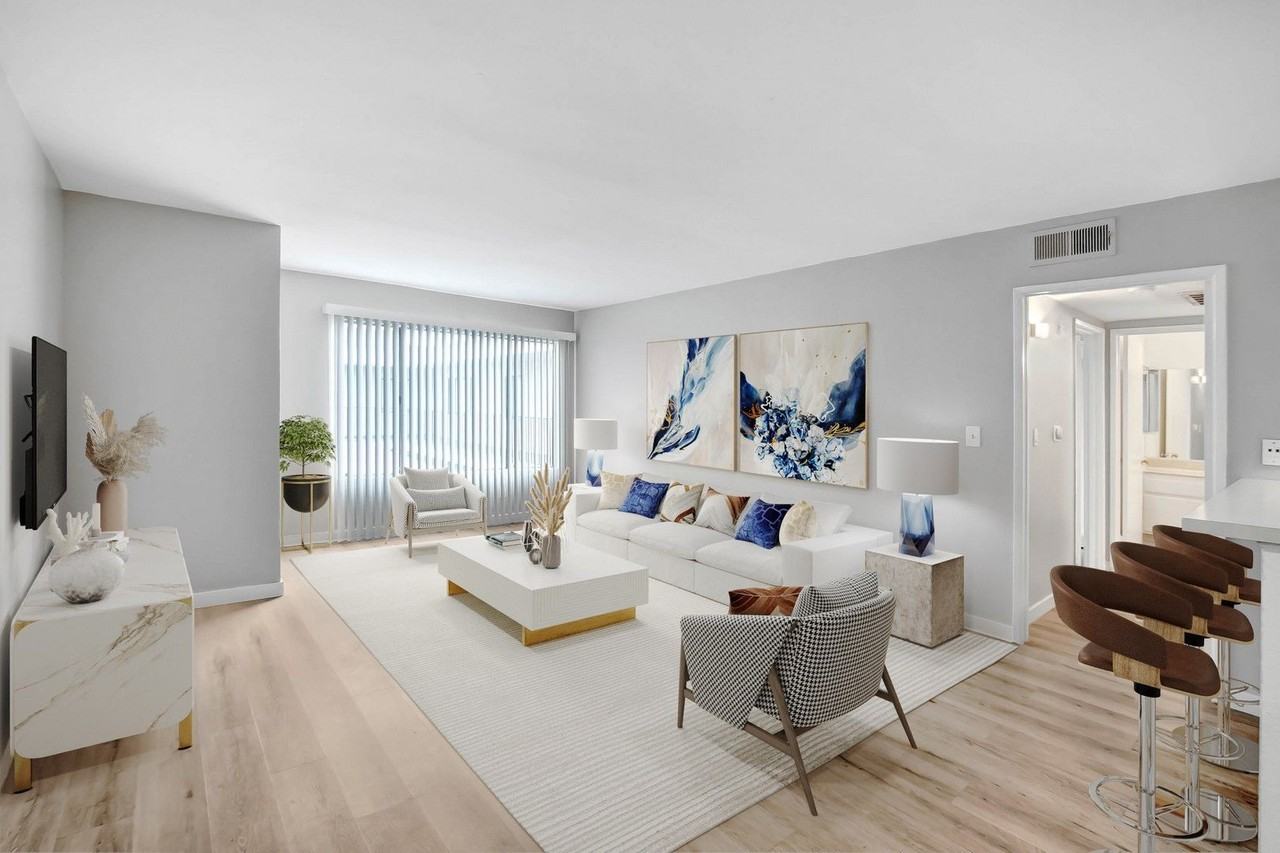 Camelot Apartments - Photo 3 of 9