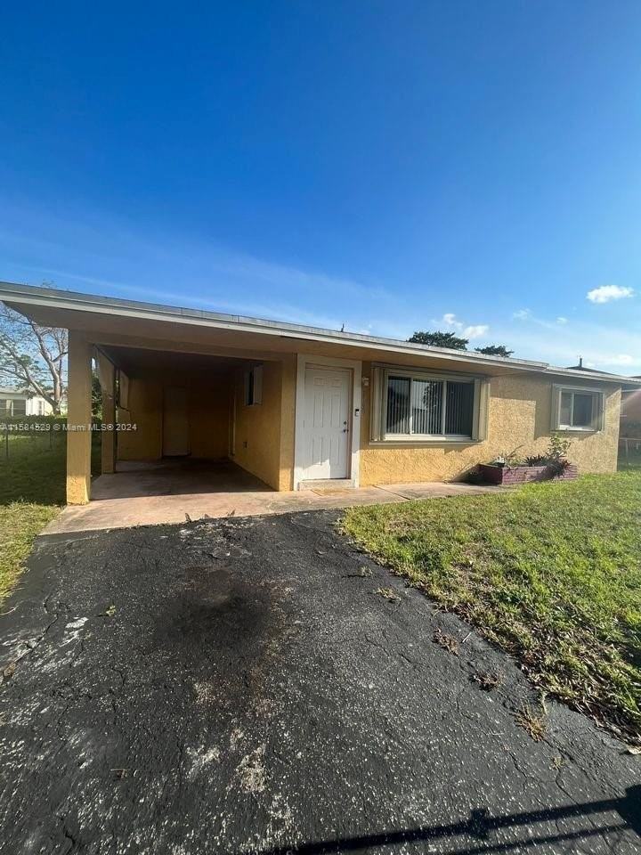 3190 Nw 5th Ct - Photo 2 of 8