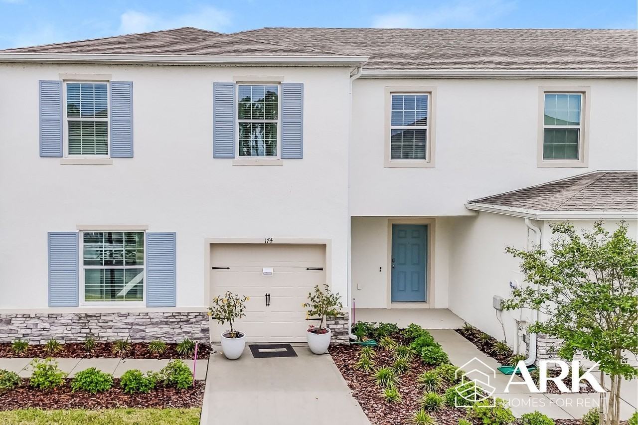 Ormond Grande Townhomes Community - Photo 2 of 31