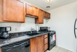 featured image of 1725 E Limberlost Dr