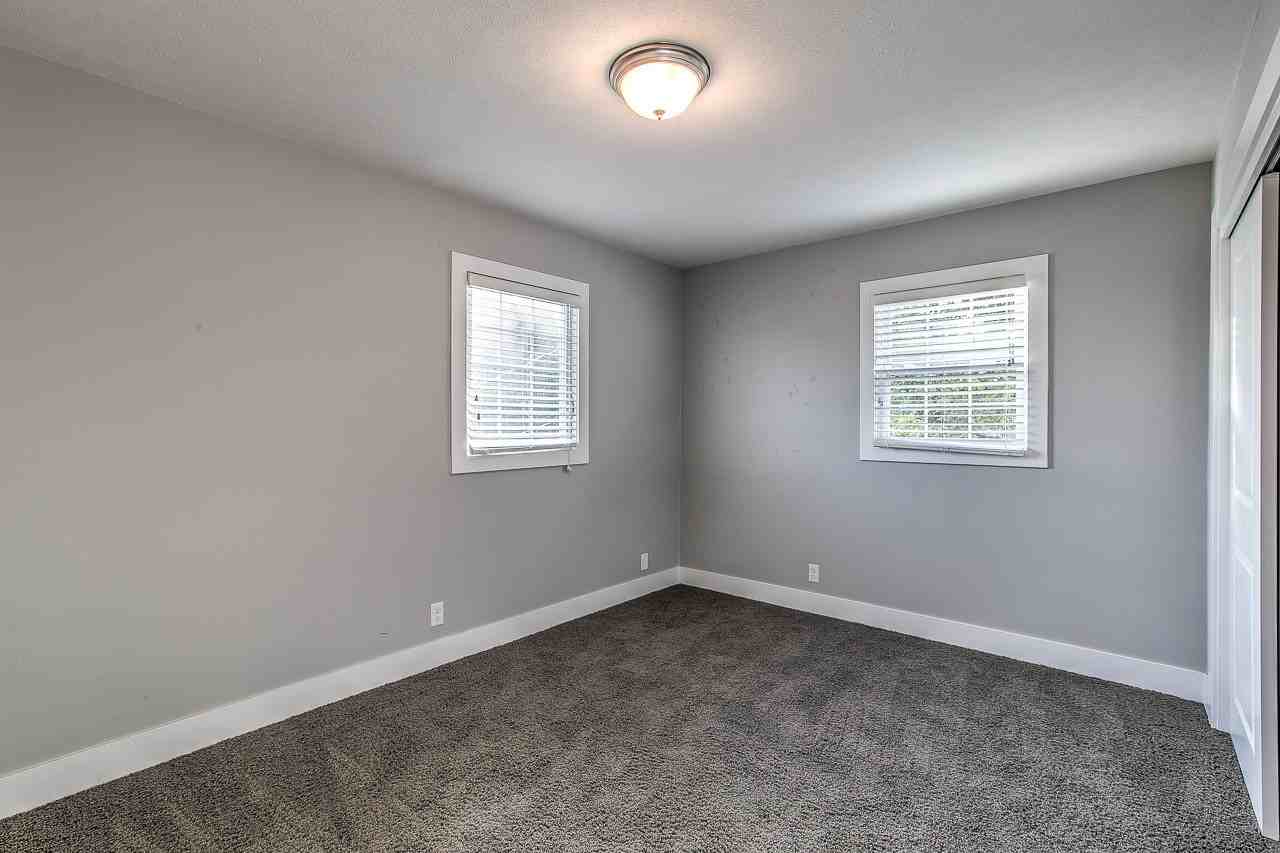 The Warren - Photo 4 of 18