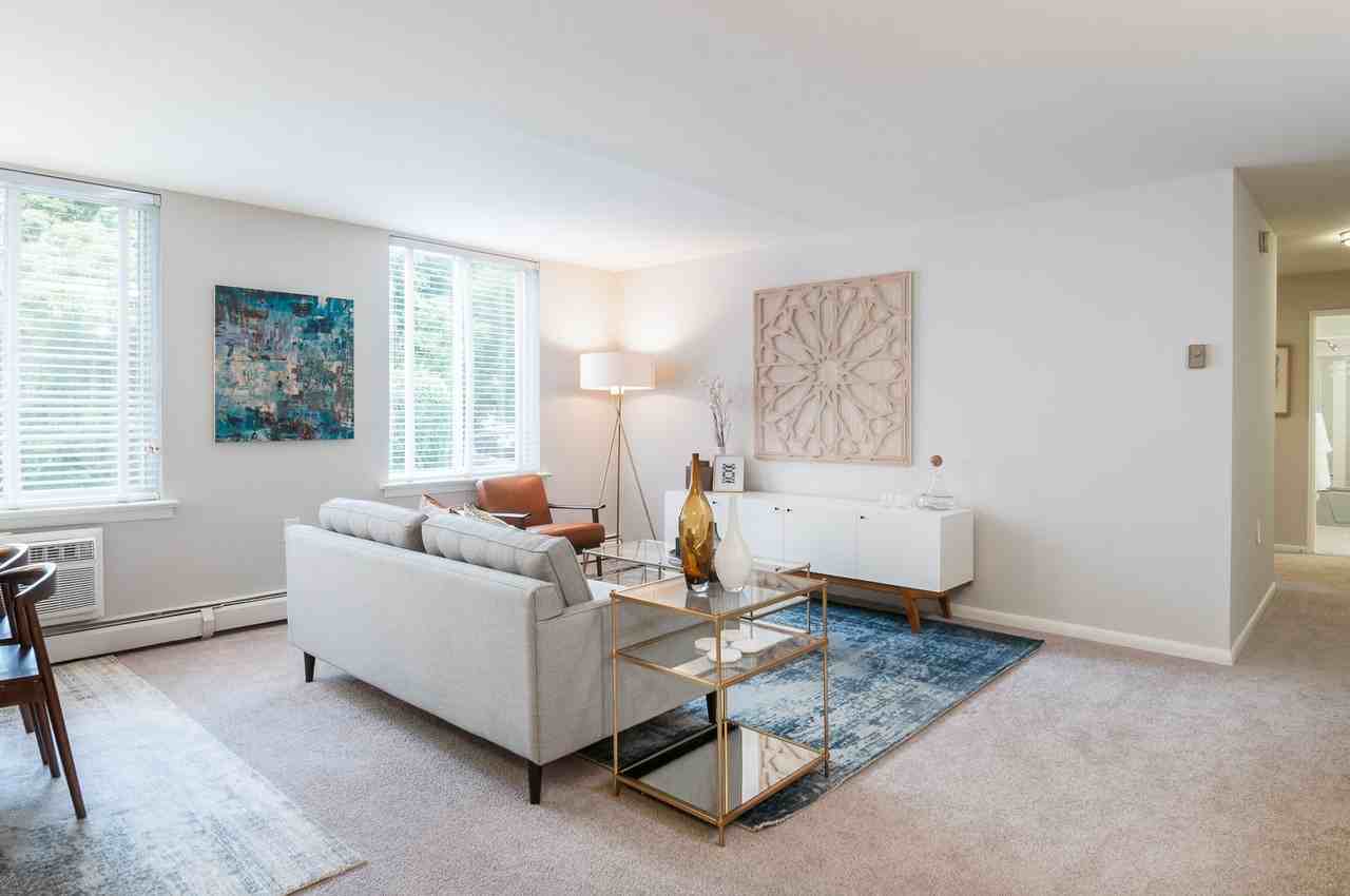 Metropolitan Roxborough - Photo 3 of 19