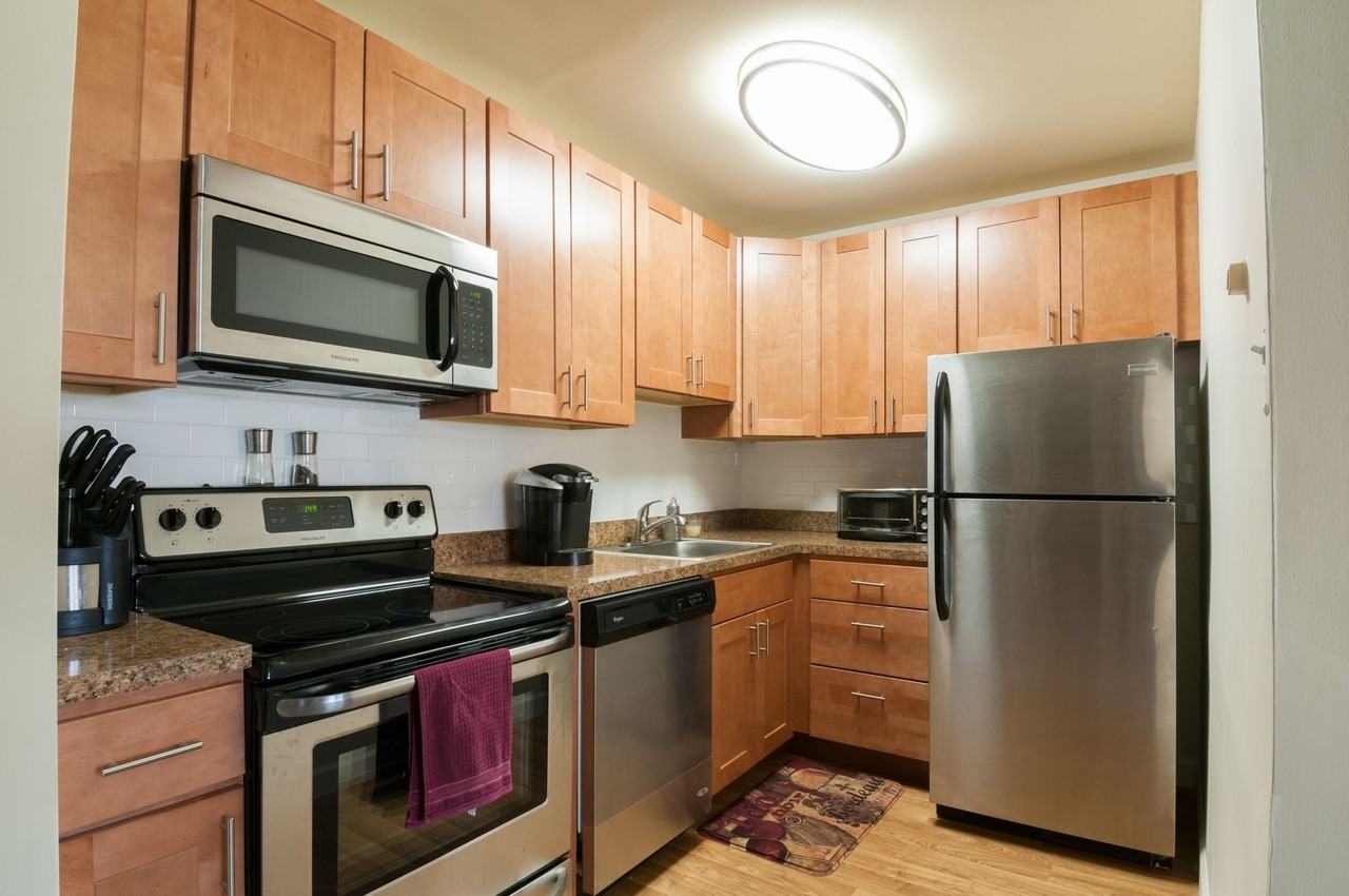 Metropolitan Roxborough - Photo 5 of 19