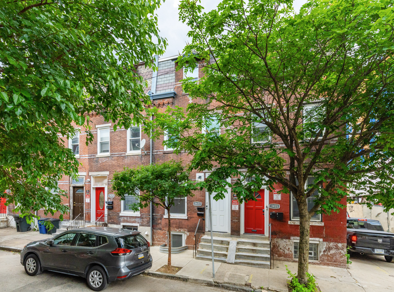 1420 Cambridge St - Photo 3 of 3