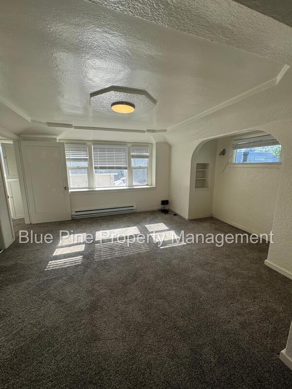 112 4th St - Photo 3 of 10