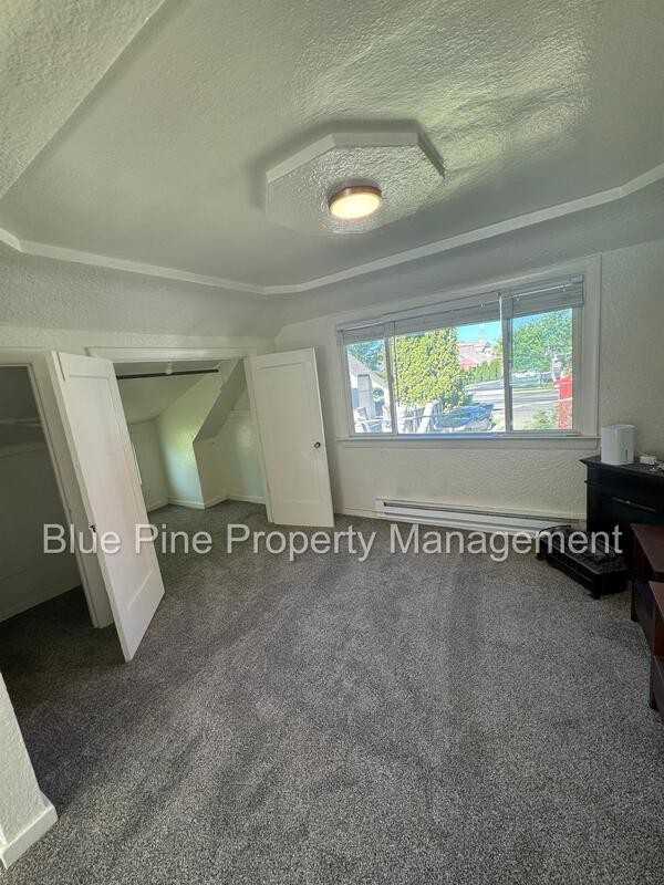 112 4th St - Photo 5 of 10