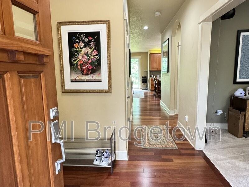 595 Nw Cambray Pl - Photo 3 of 32