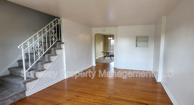 2092 Heather Rd - Photo 2 of 24