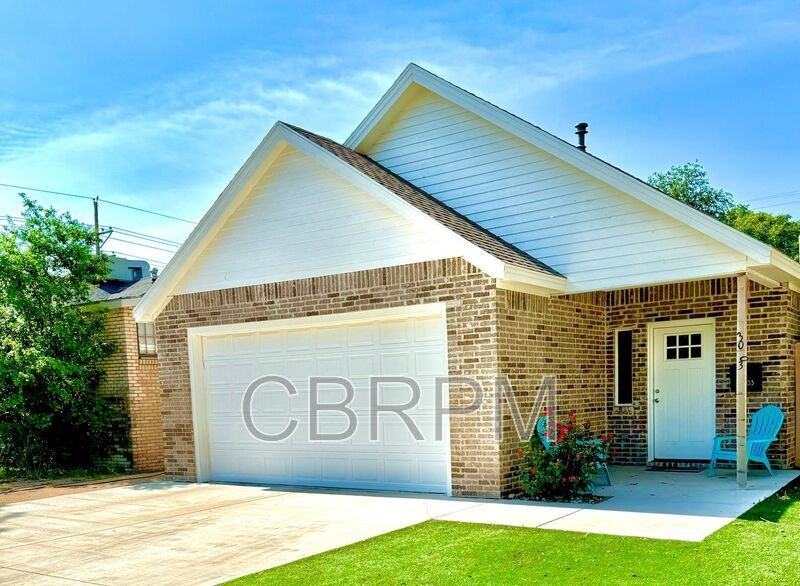 3003 28th Street - Photo 2 of 11