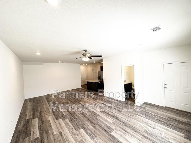 823 S Amarillo Ave - Photo 5 of 27