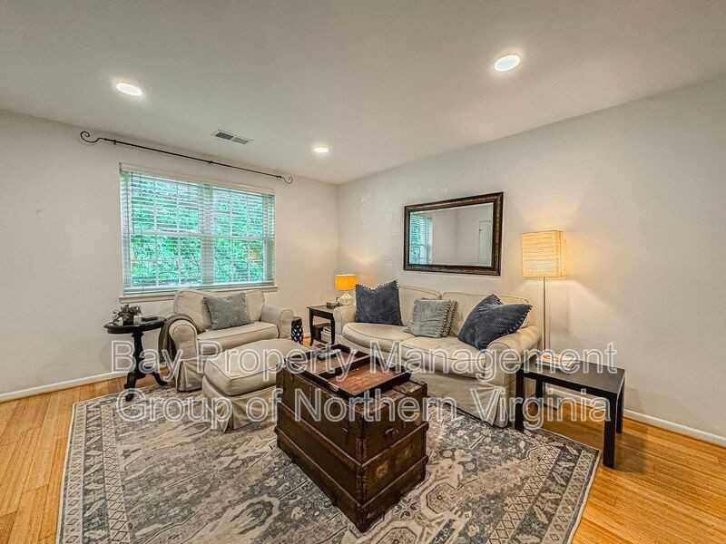 4600 #B - Photo 3 of 16