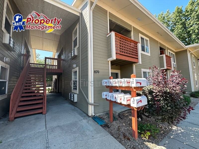850 W Belmont St #104 - Photo 2 of 21