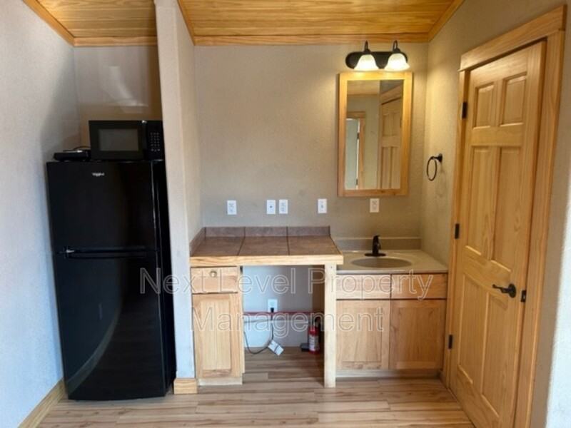 1263 Hwyeast - Photo 3 of 4