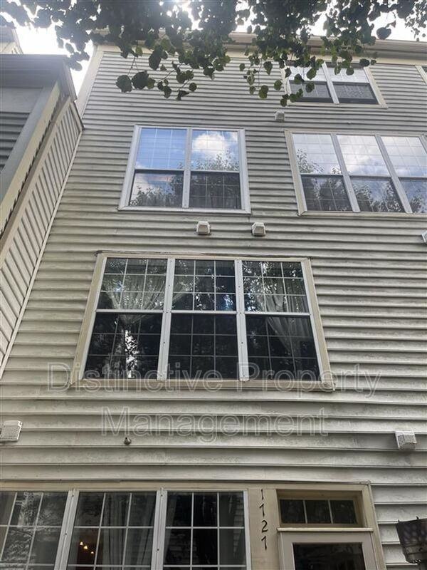 1727 Kingsgate Ct #1727 - Photo 3 of 5