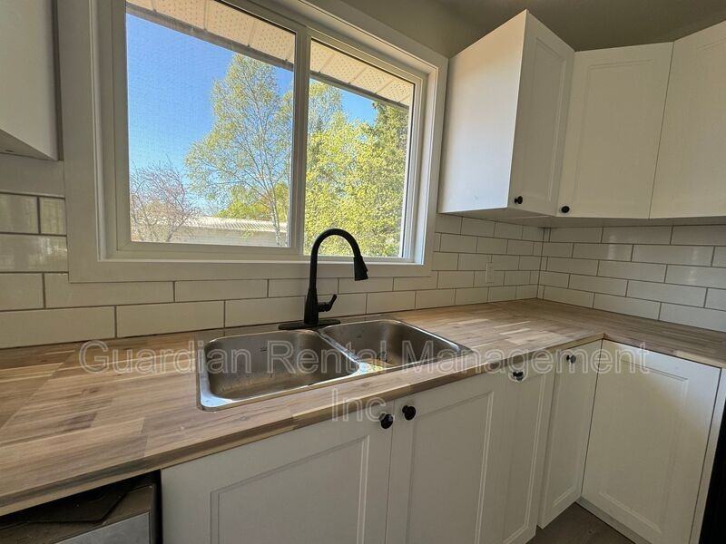 329 Albany St #1 - Photo 3 of 12