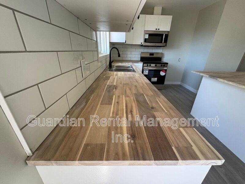 329 Albany St #1 - Photo 4 of 12