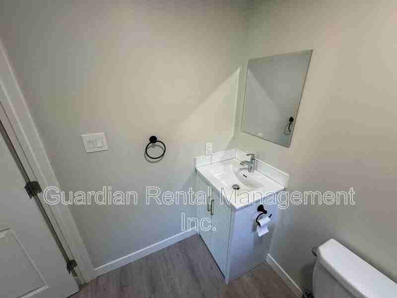 329 Albany St #C - Photo 6 of 7