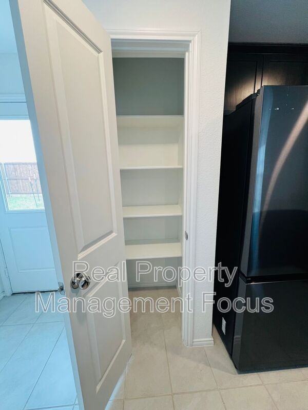 3401 Harper St - Photo 5 of 20