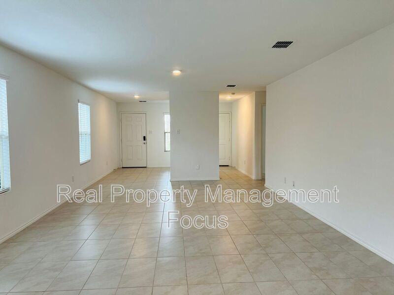 3401 Harper St - Photo 7 of 20