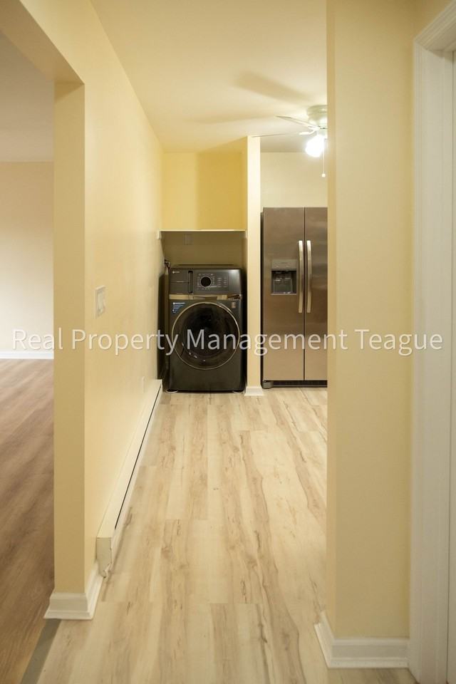 Beautiful one Bedroom apartment - Photo 4 of 11