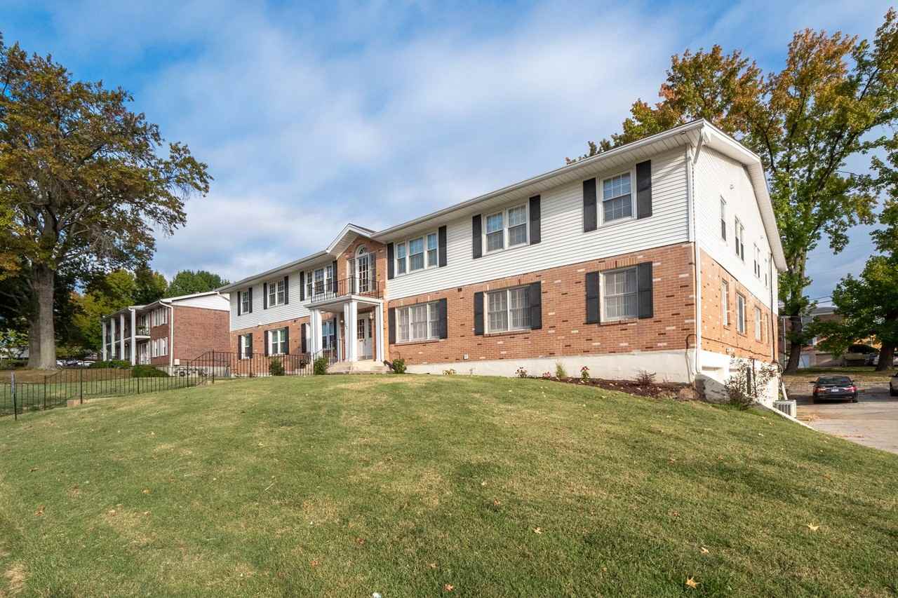 Cozy 2 Bedroom, 2 Bath Condo - Photo 4 of 7