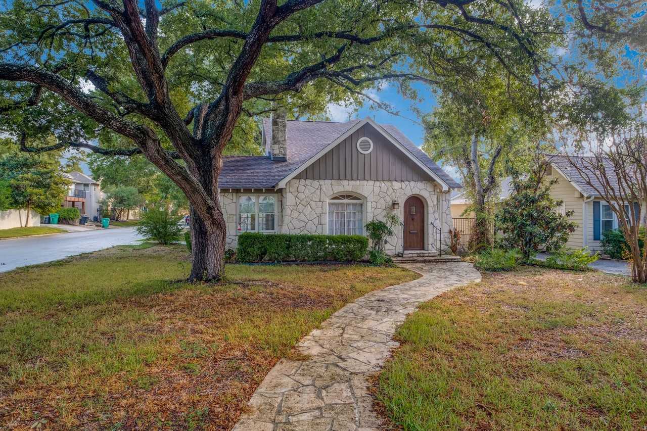 202 College Blvd - Photo 2 of 26